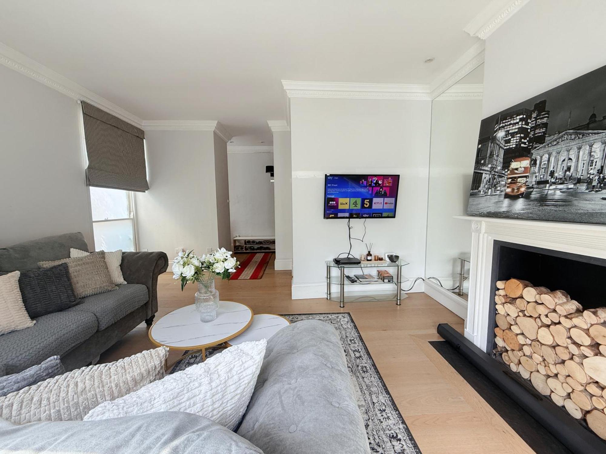 Spacious And Cosy 3Brs 5F House In Heart Of Londra Exterior foto