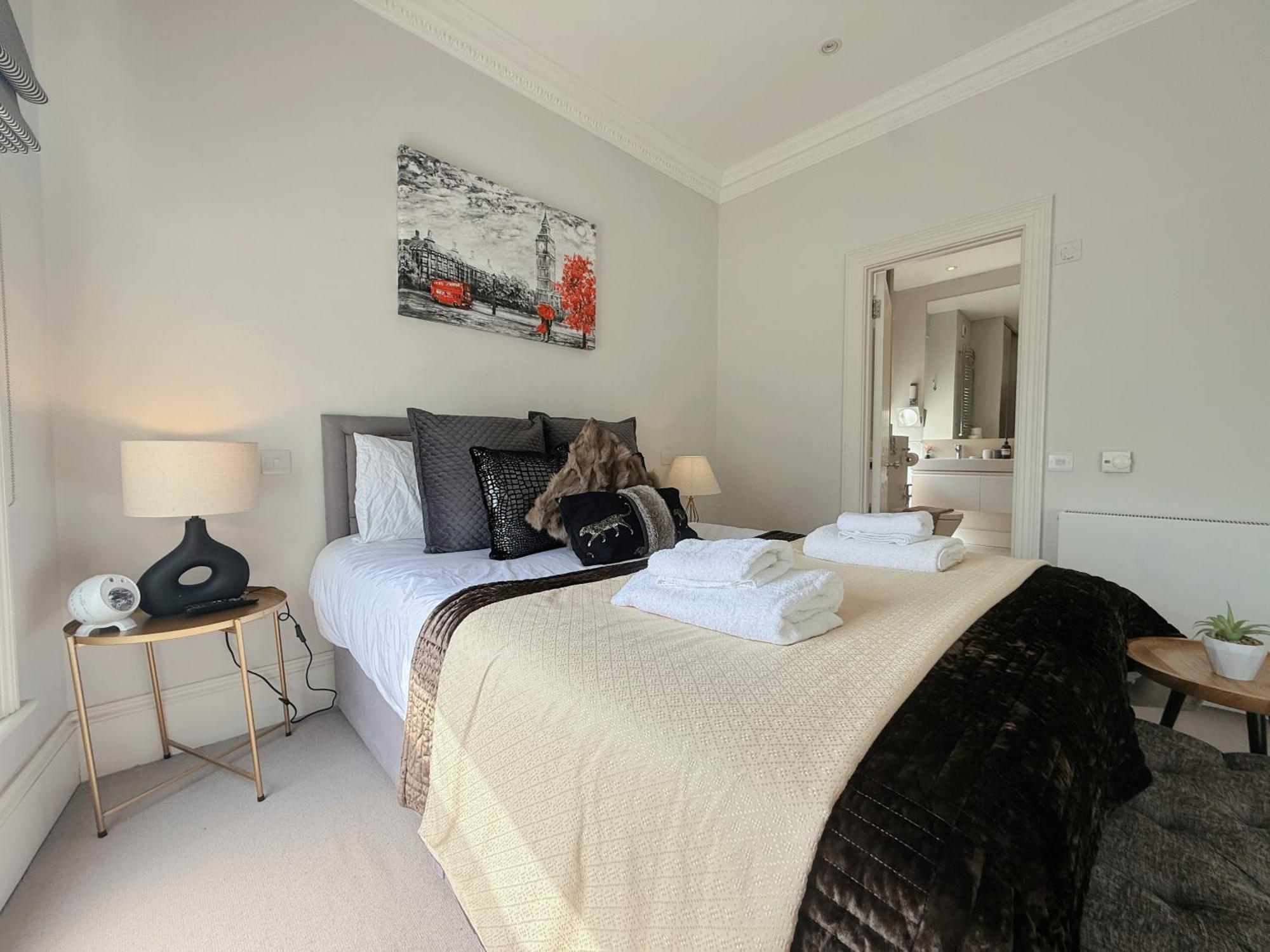 Spacious And Cosy 3Brs 5F House In Heart Of Londra Exterior foto