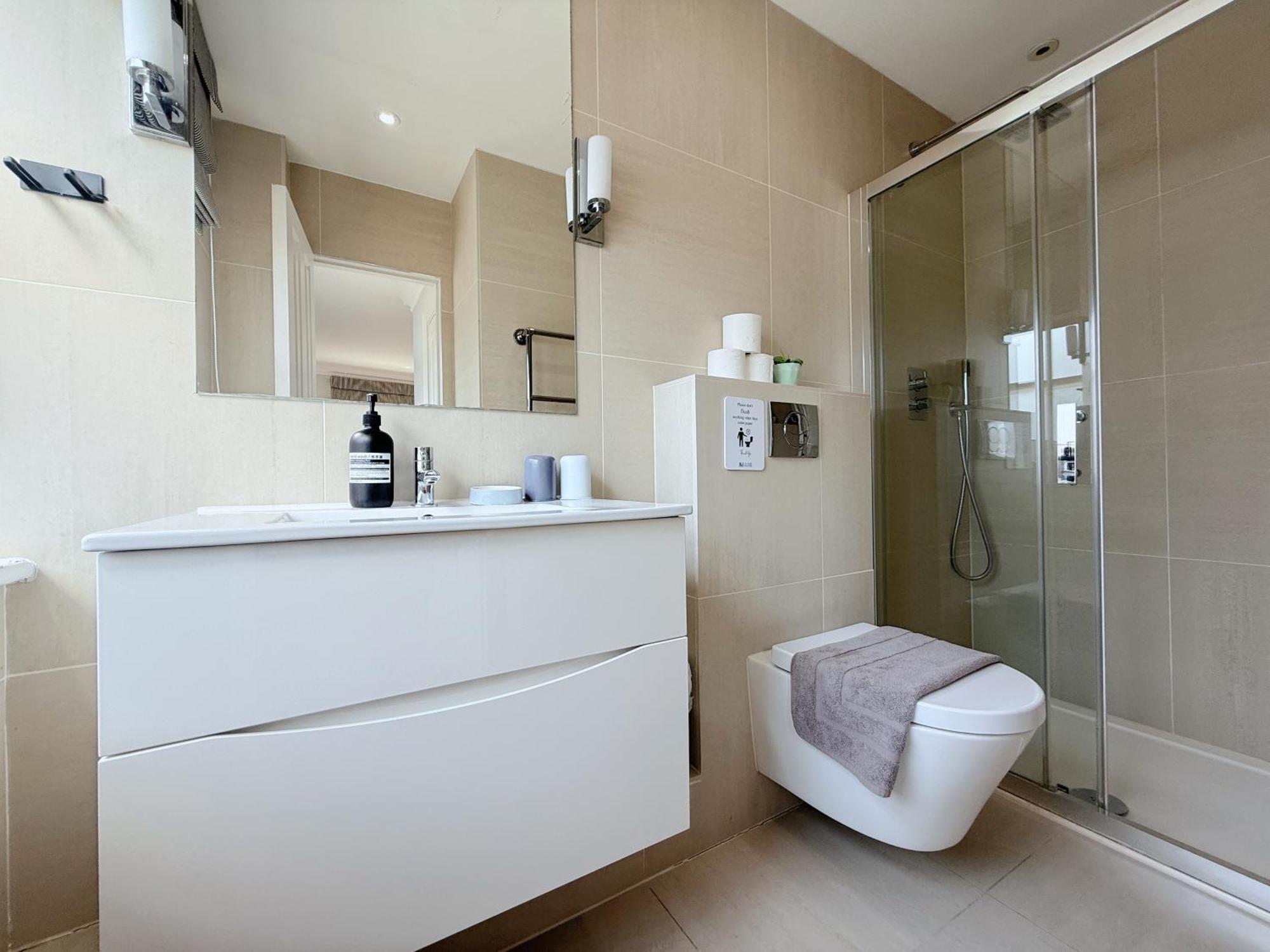 Spacious And Cosy 3Brs 5F House In Heart Of Londra Exterior foto
